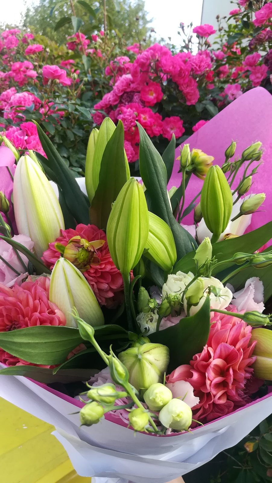 Bouquet de lys et œillets roses